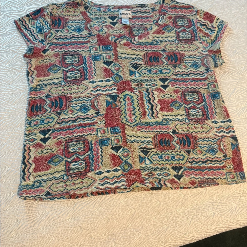 Chico's Multicolor Geometric Short Sleeve Tee